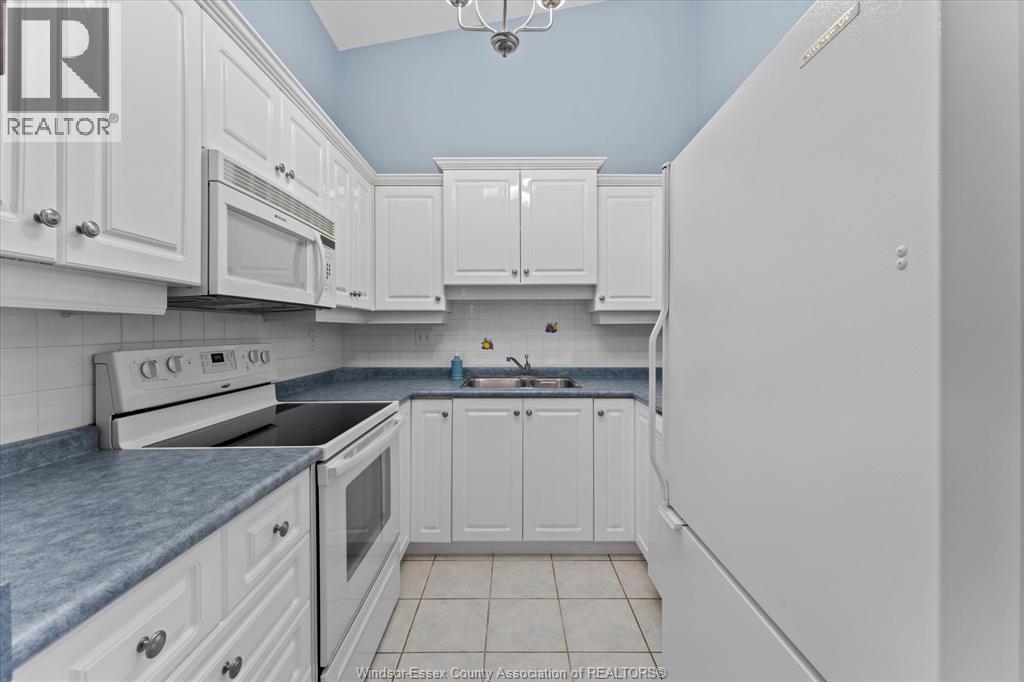 3718 Prairie COURT, Windsor, Ontario, N9G2X3 — Photo 19