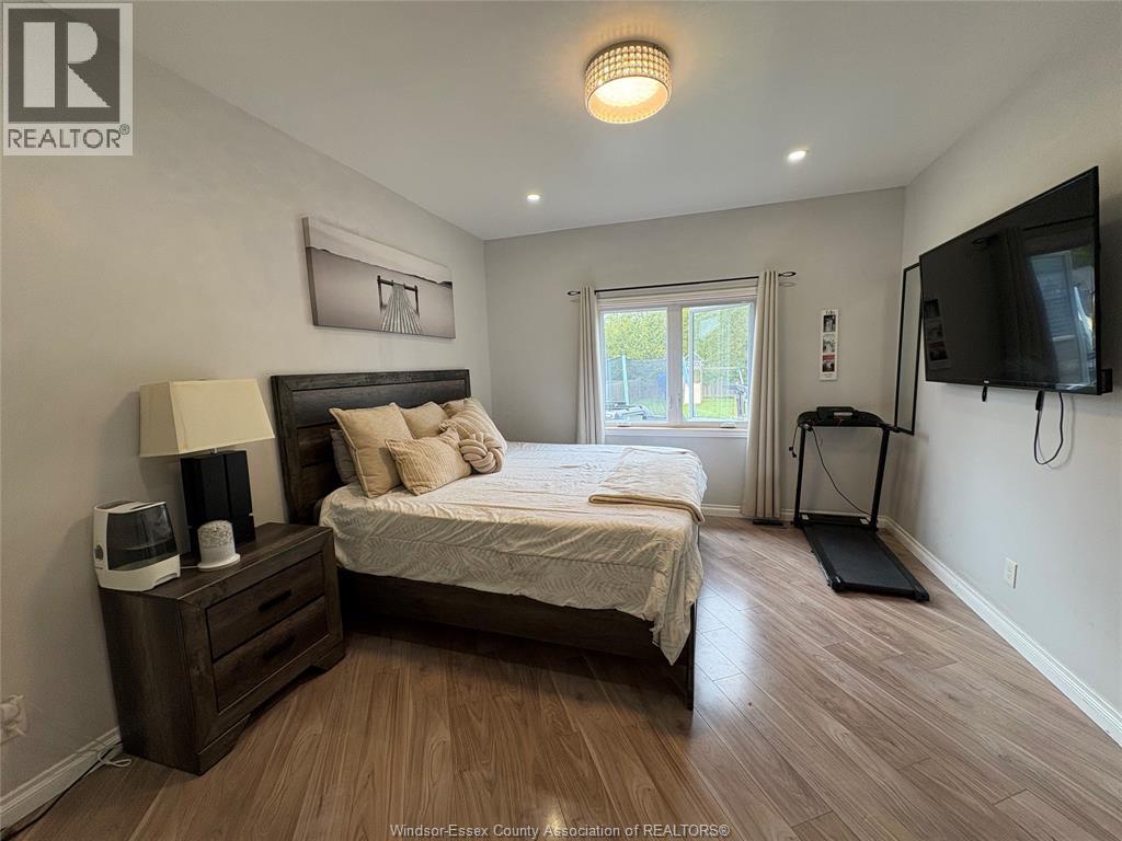 21107 MCLEAN ROAD - 17