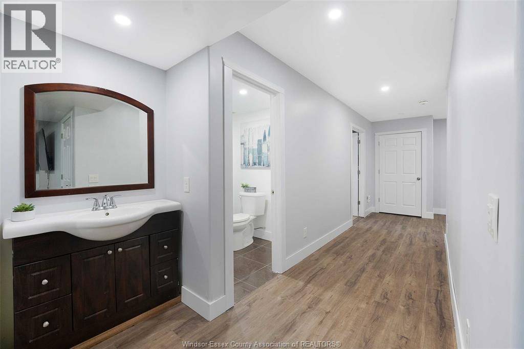 21107 MCLEAN ROAD - 24