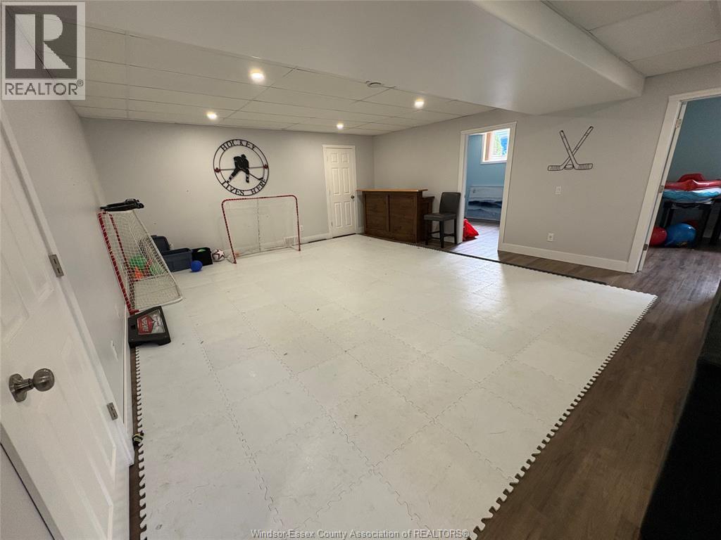 21107 MCLEAN ROAD - 25