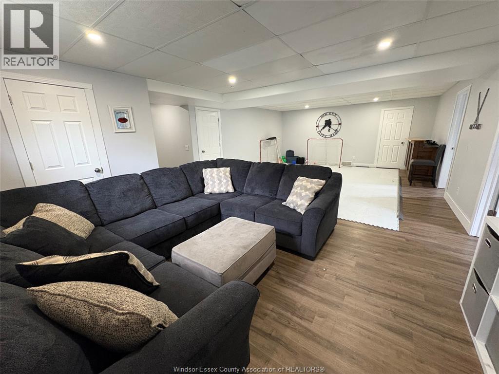 21107 MCLEAN ROAD - 26