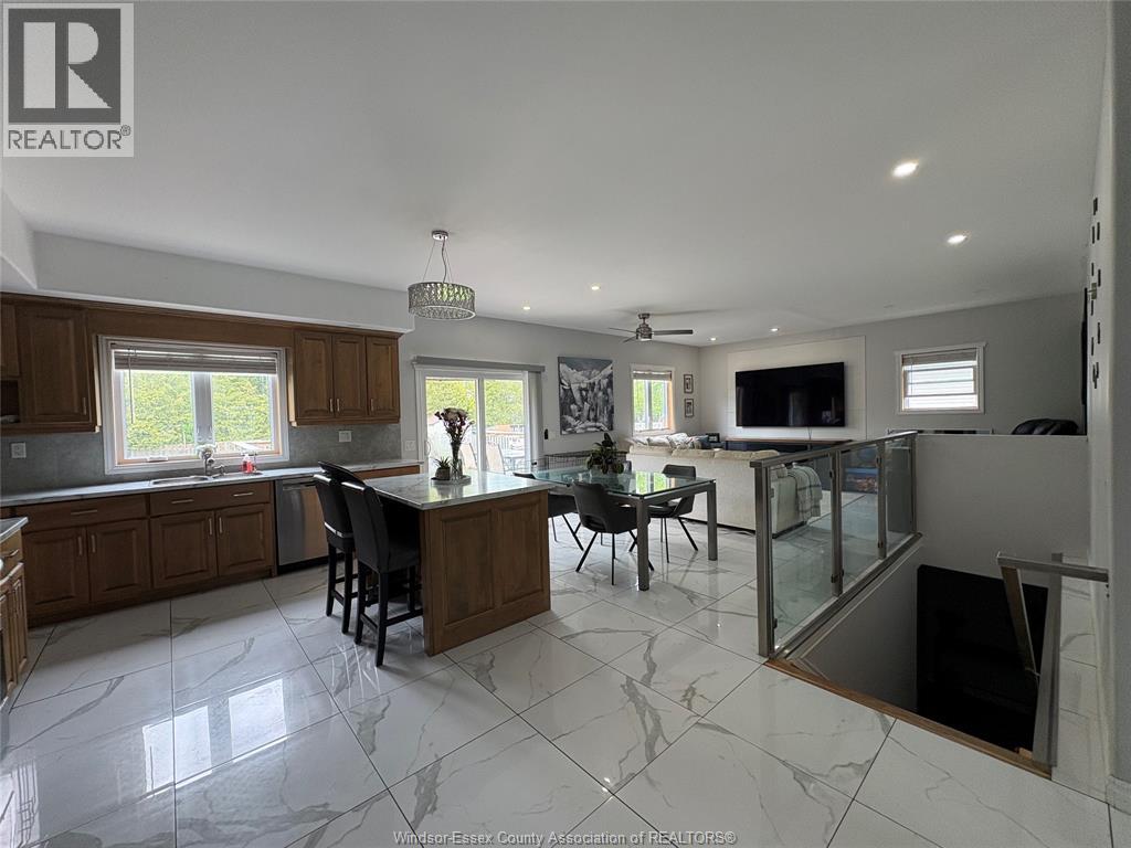 21107 MCLEAN ROAD - 7