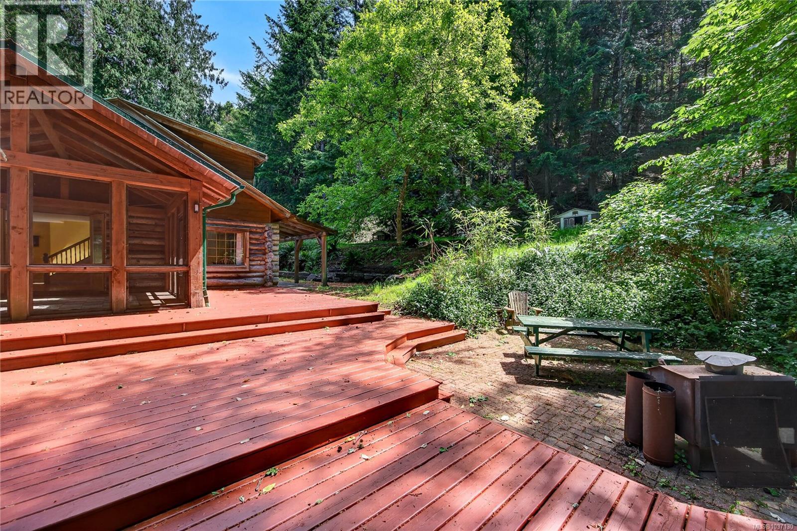 135 Fairway Dr - 4