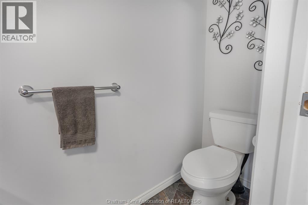 457 MCNAUGHTON AVENUE East, Chatham, Ontario, N7L2H2 — Photo 11