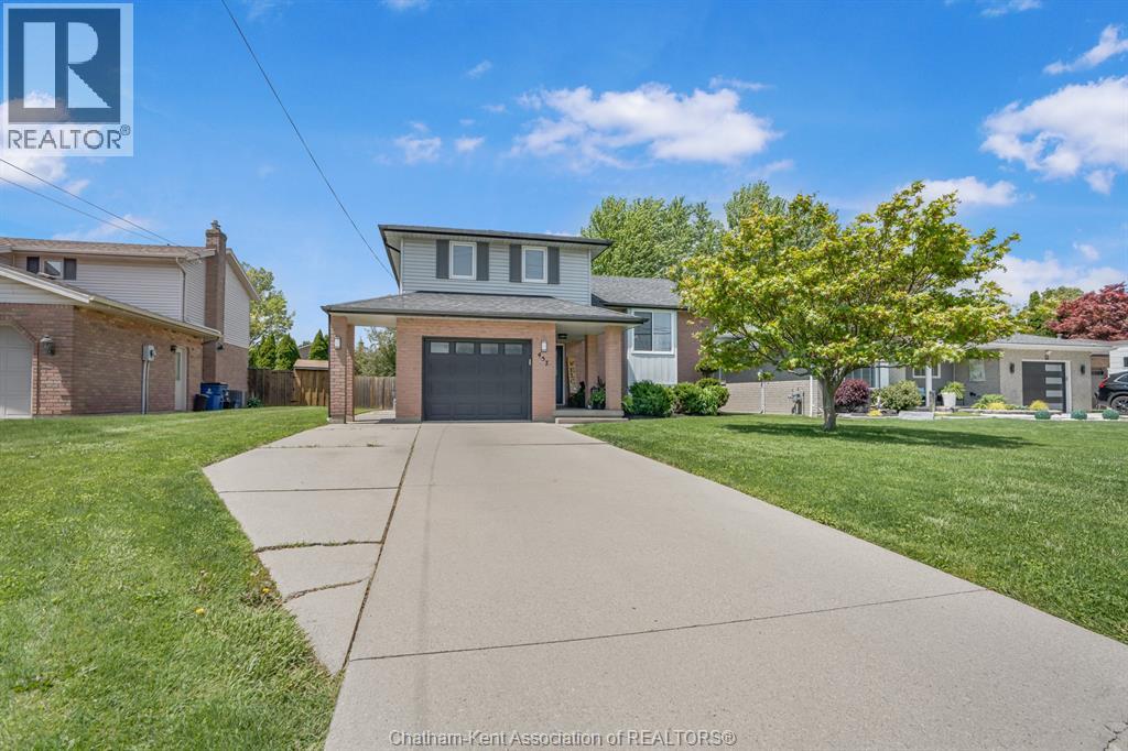 457 MCNAUGHTON AVENUE East - 2