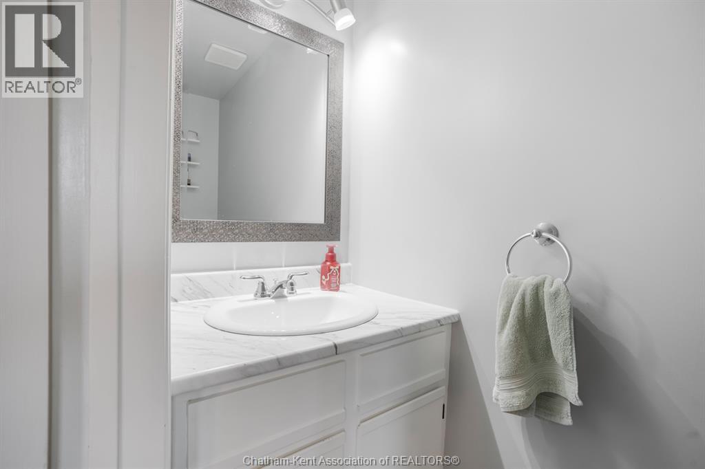 457 MCNAUGHTON AVENUE East, Chatham, Ontario, N7L2H2 — Photo 46