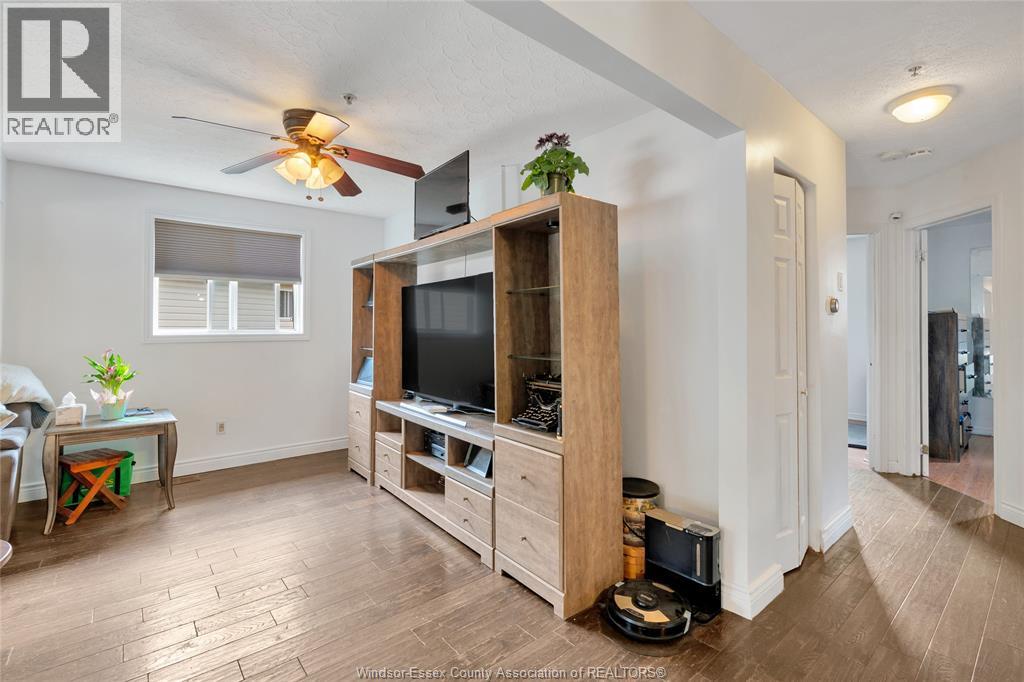 3850 ACORN - 6