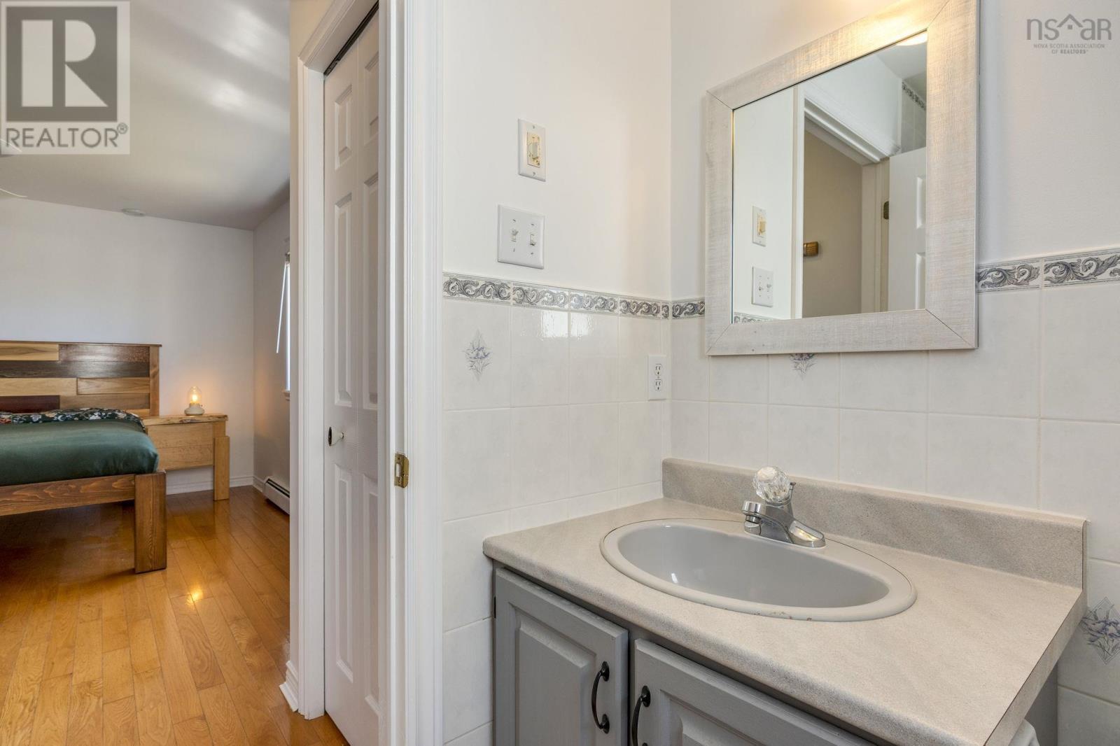 Property 32 of 40 of 75 Stonehaven