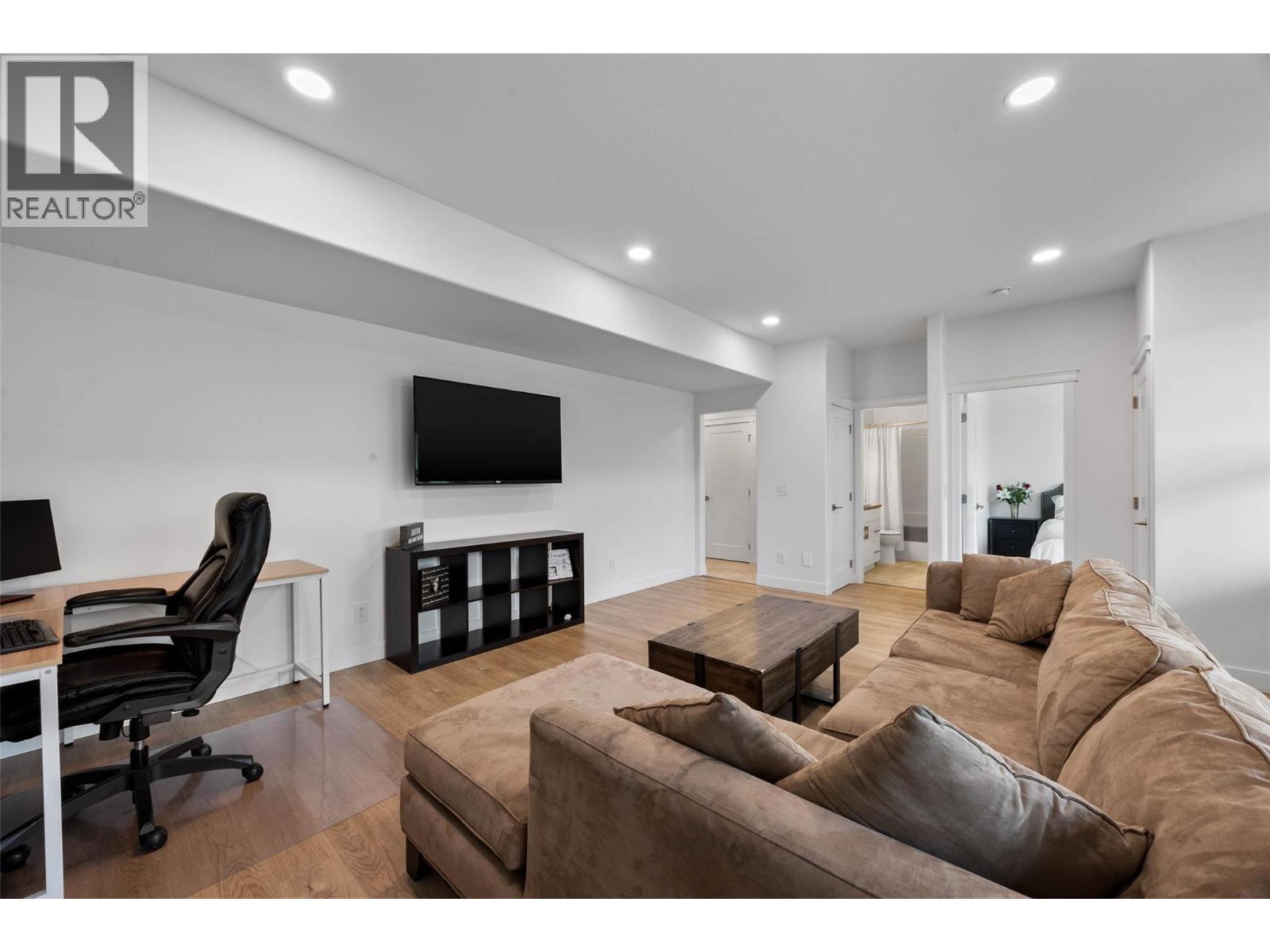 #109 2575 Elston Drive - 24