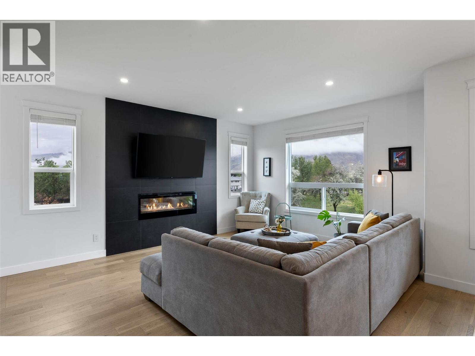 #109 2575 Elston Drive - 4