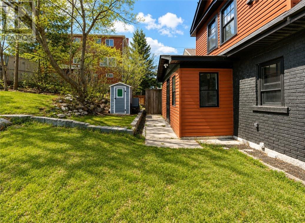 49 Worthington Crescent - 30