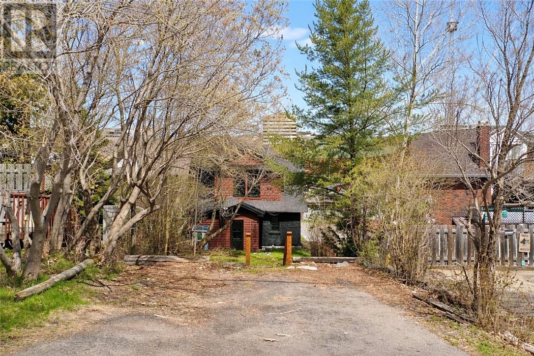 49 Worthington Crescent - 31