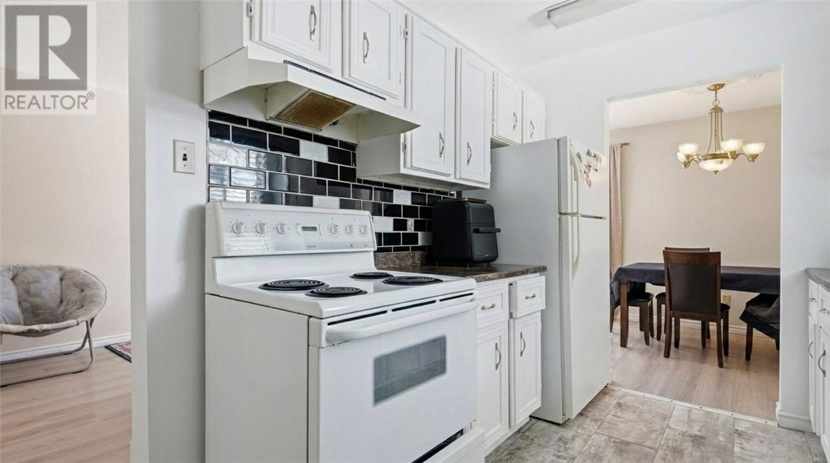 1638 SPRINGBROOK, Greater Sudbury, Ontario, P3A5E1 — Photo 6