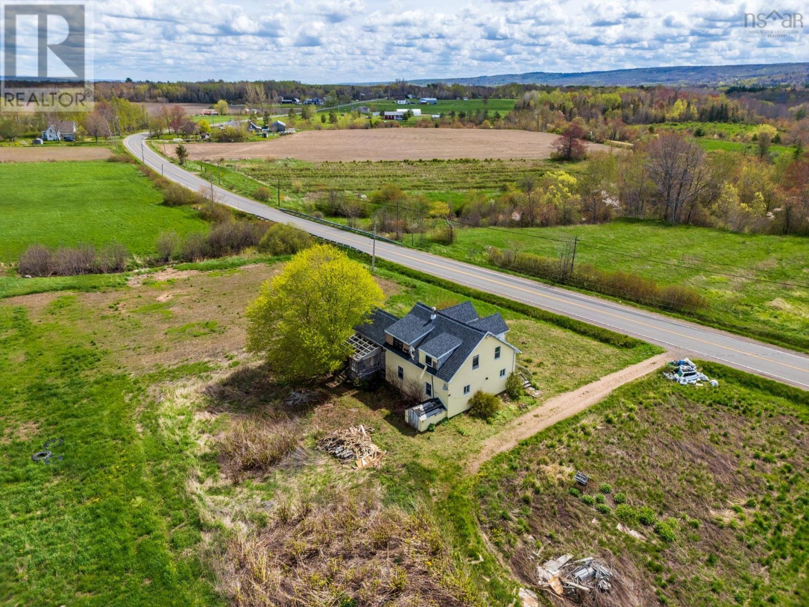 Property 41 of 47 of 10811 Highway 1