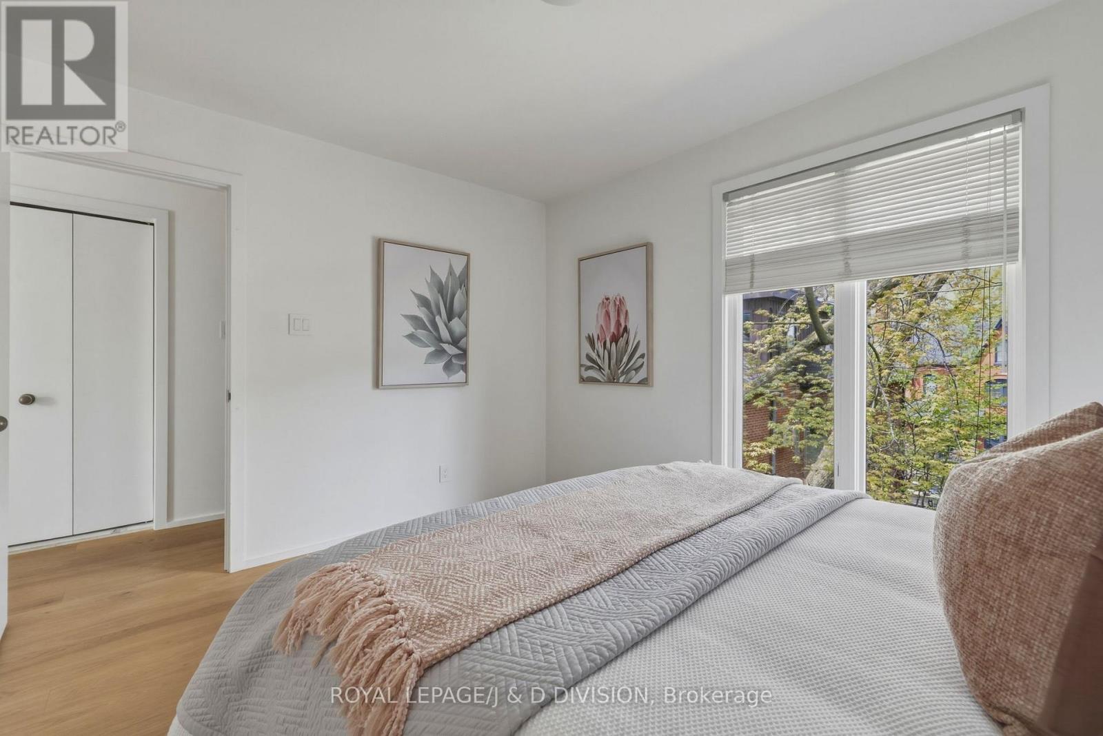 11C TRANBY AVENUE - 25