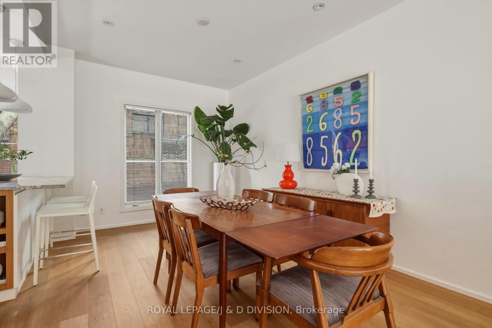 11C TRANBY AVENUE - 9