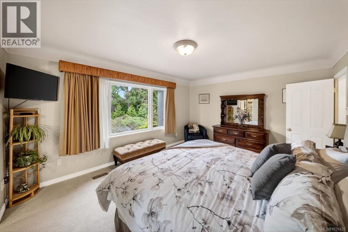 1567 Athlone Dr - 27