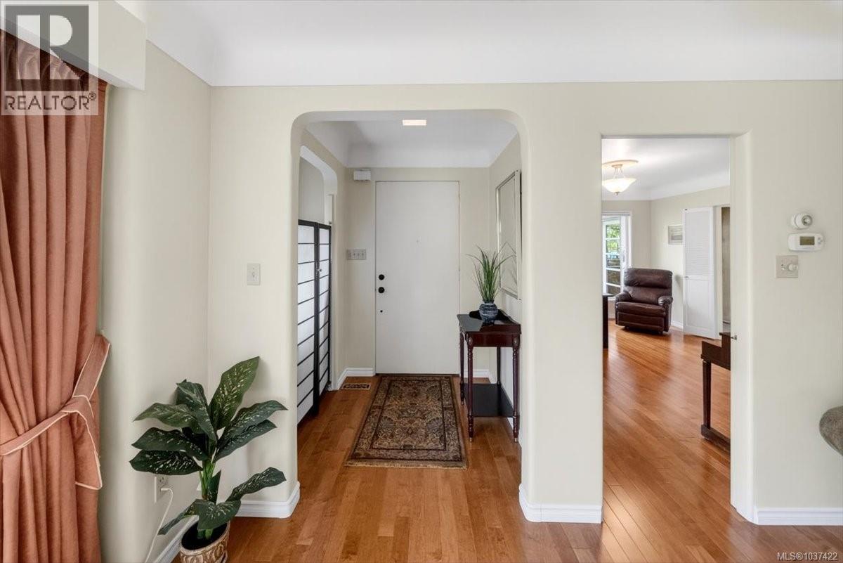 1567 Athlone Dr - 12