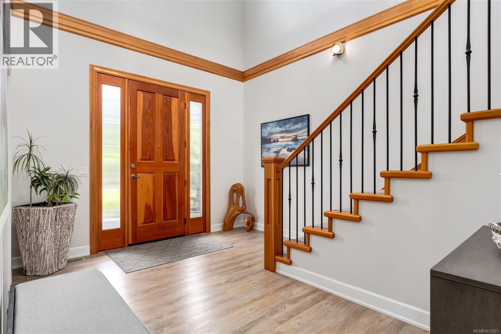 7739 Clark Dr - 4