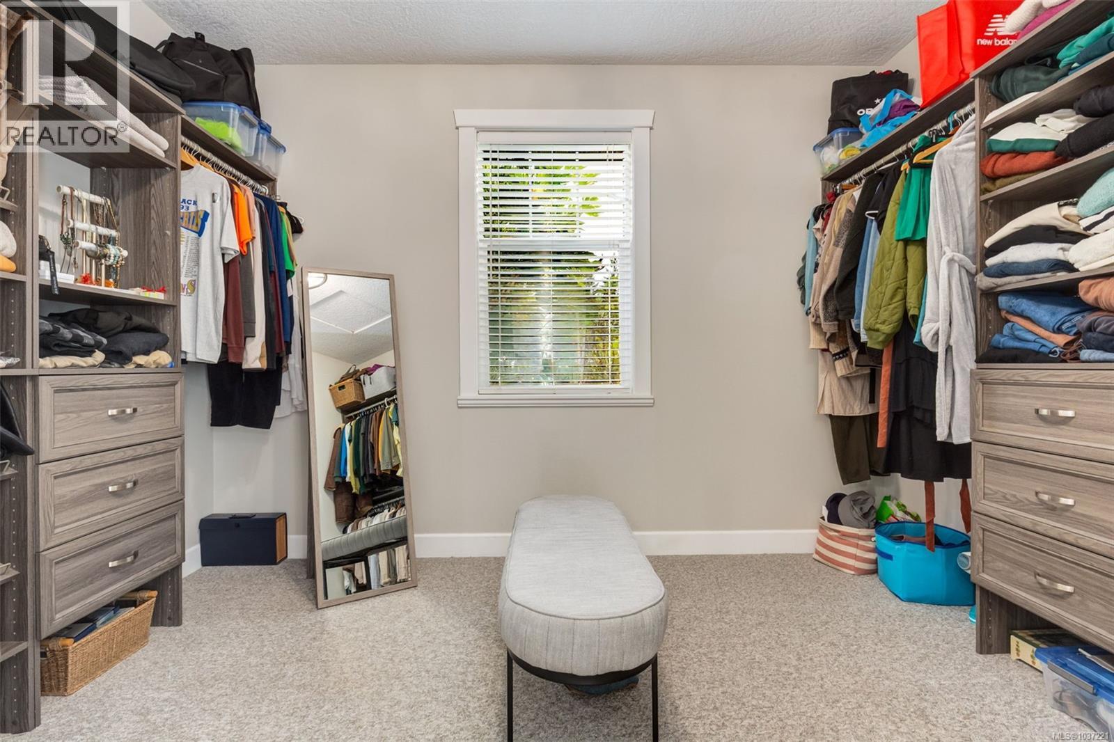 7739 Clark Dr - 36