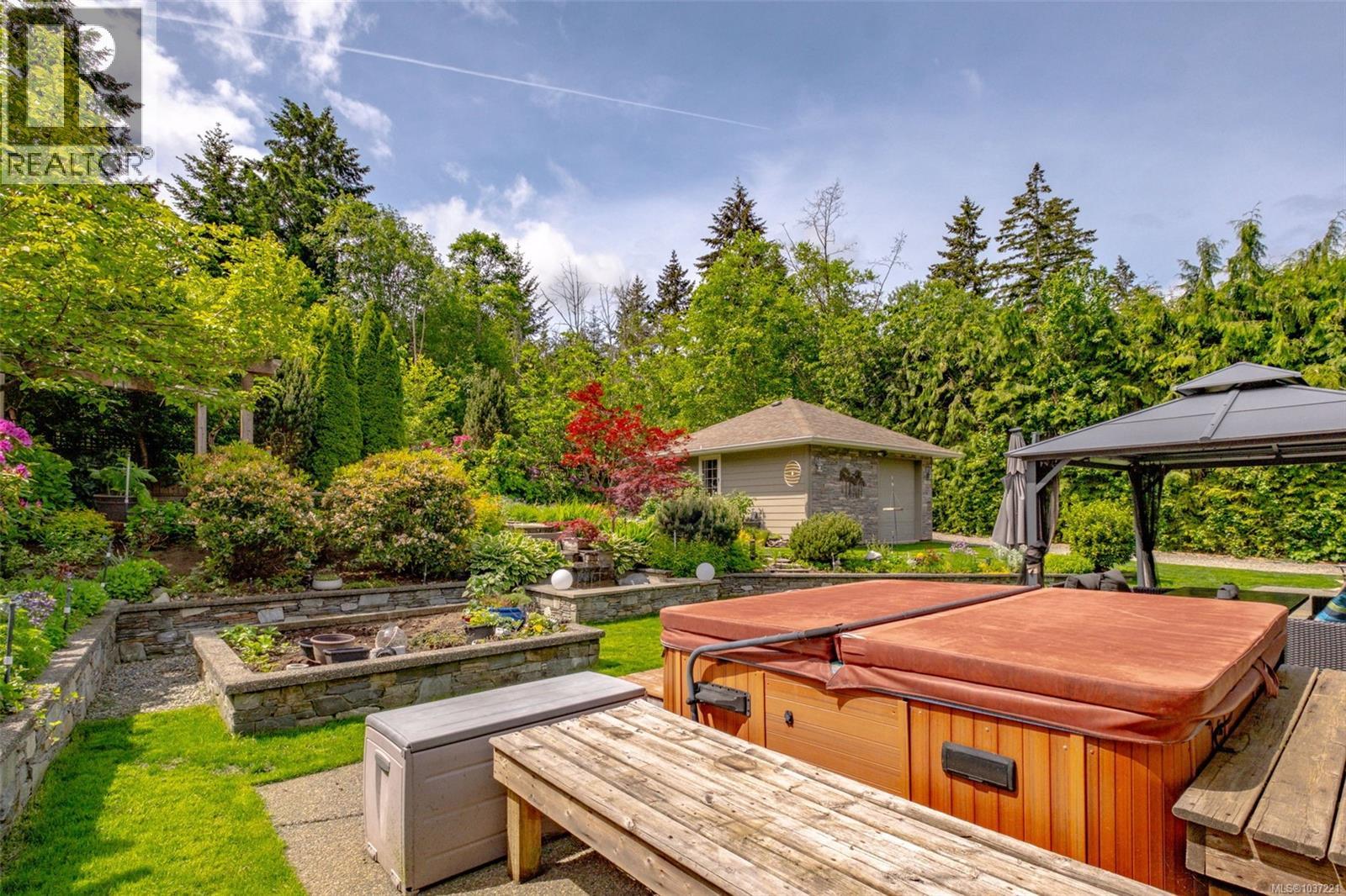 7739 Clark Dr - 72