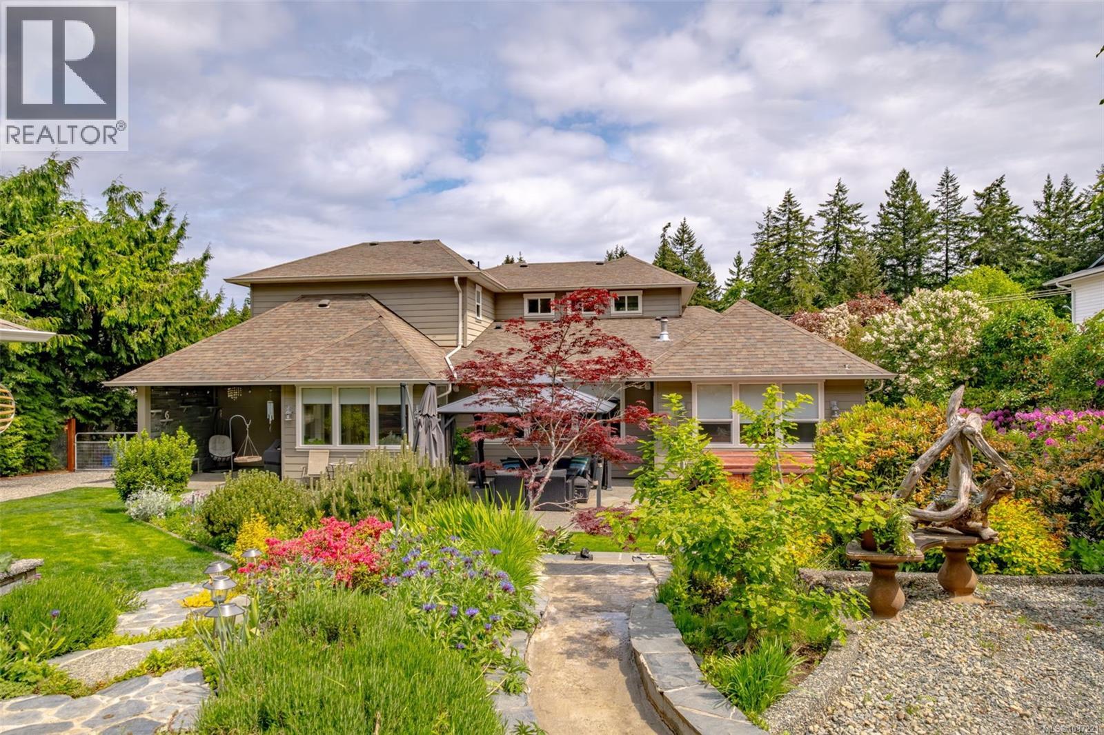 7739 Clark Dr - 85