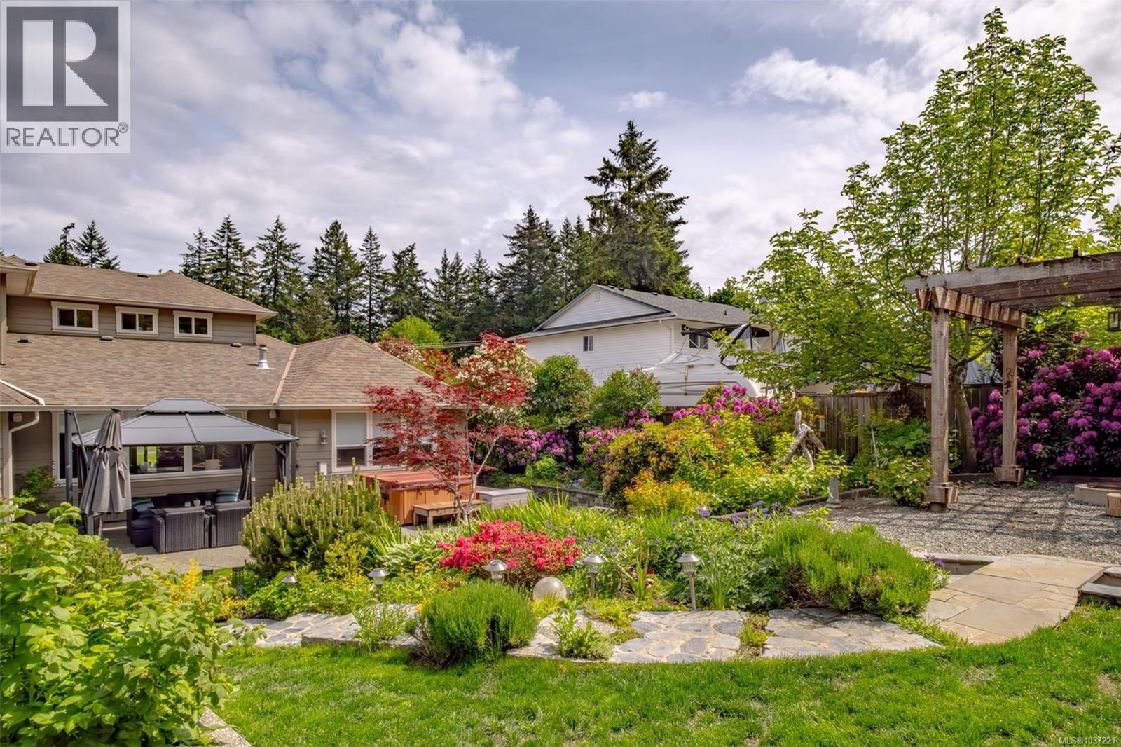 7739 Clark Dr - 80