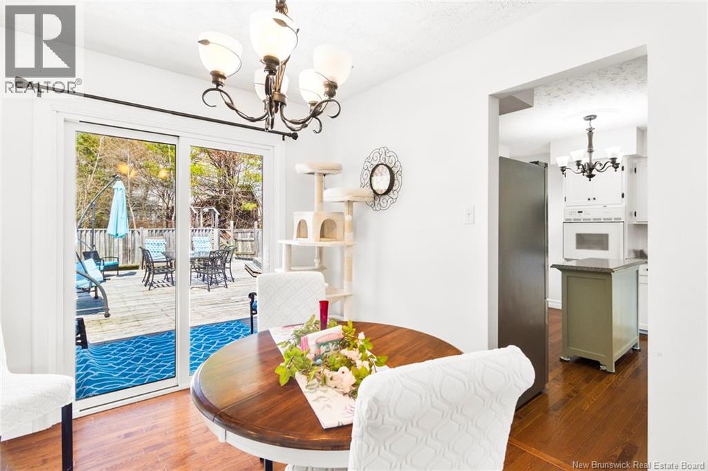 10 Larlee Road - 10