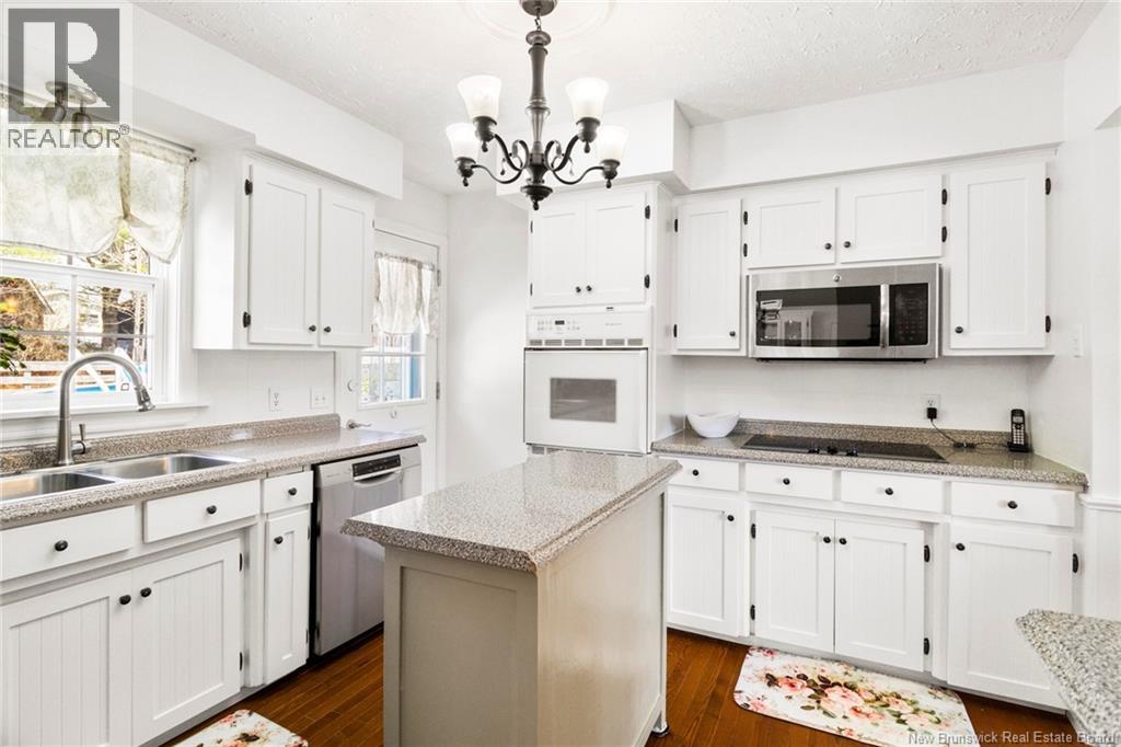 10 Larlee Road - 12