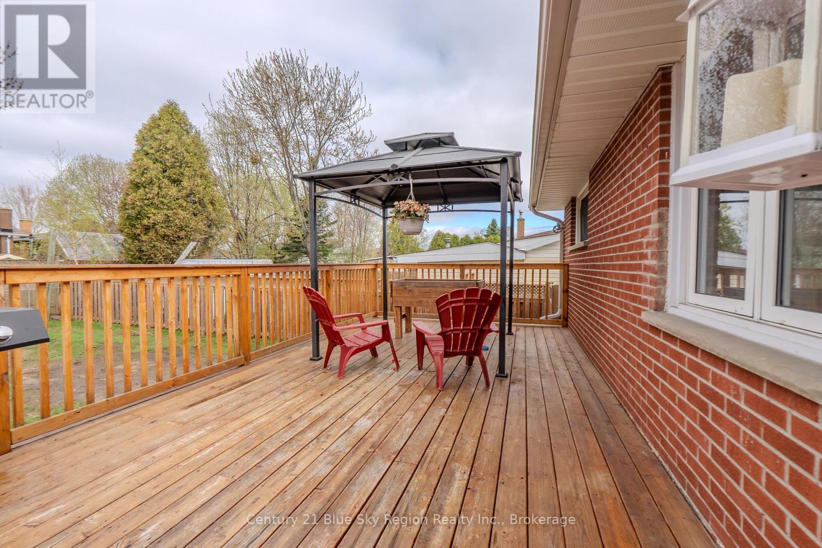 19 MARSHALL PARK DRIVE - 32