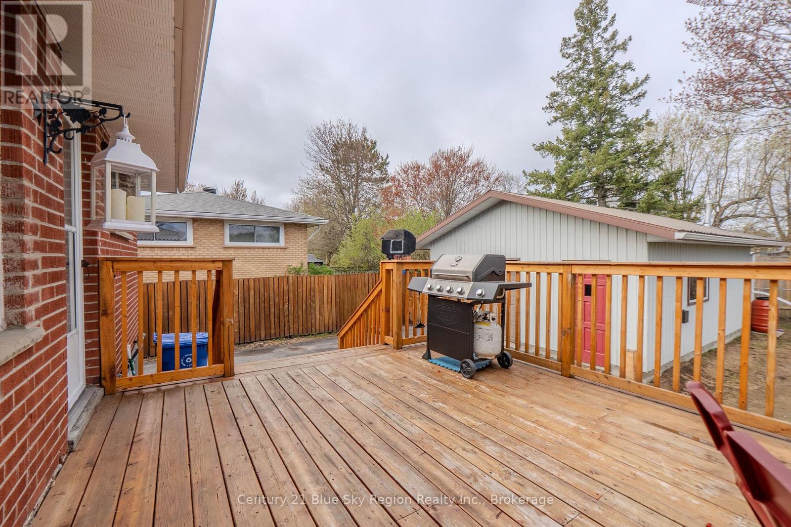 19 MARSHALL PARK DRIVE - 33