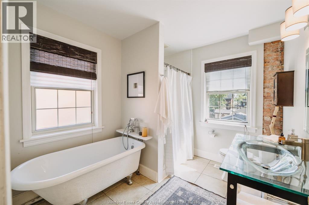786 Monmouth ROAD, Windsor, Ontario, N8Y3L2 — Photo 12