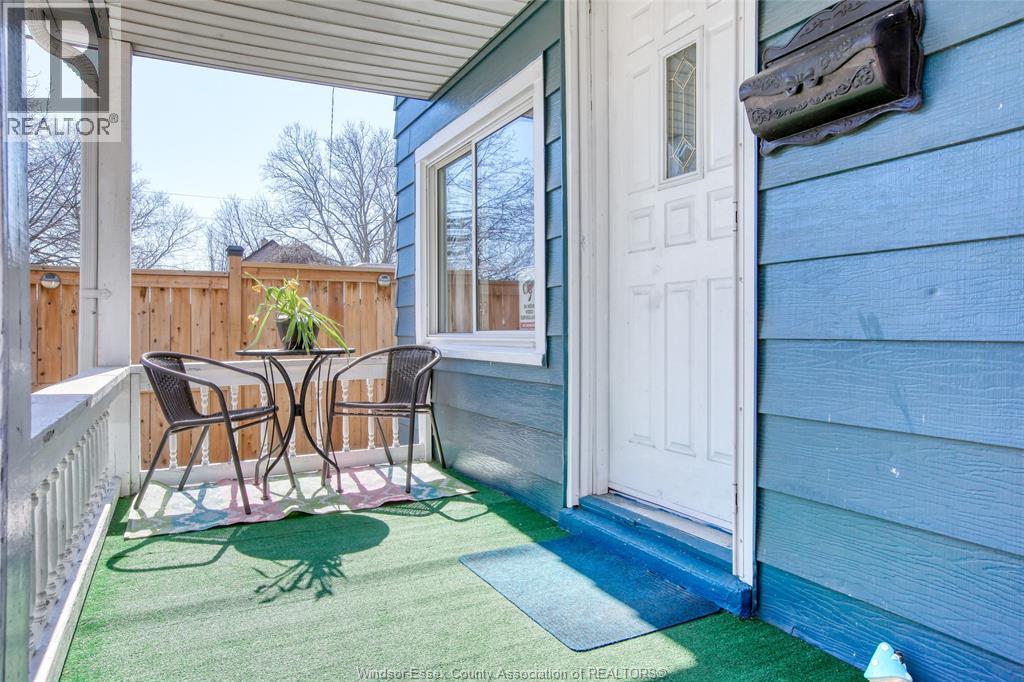 639 WATKINS, Windsor, Ontario, N9C2Y5 — Photo 5