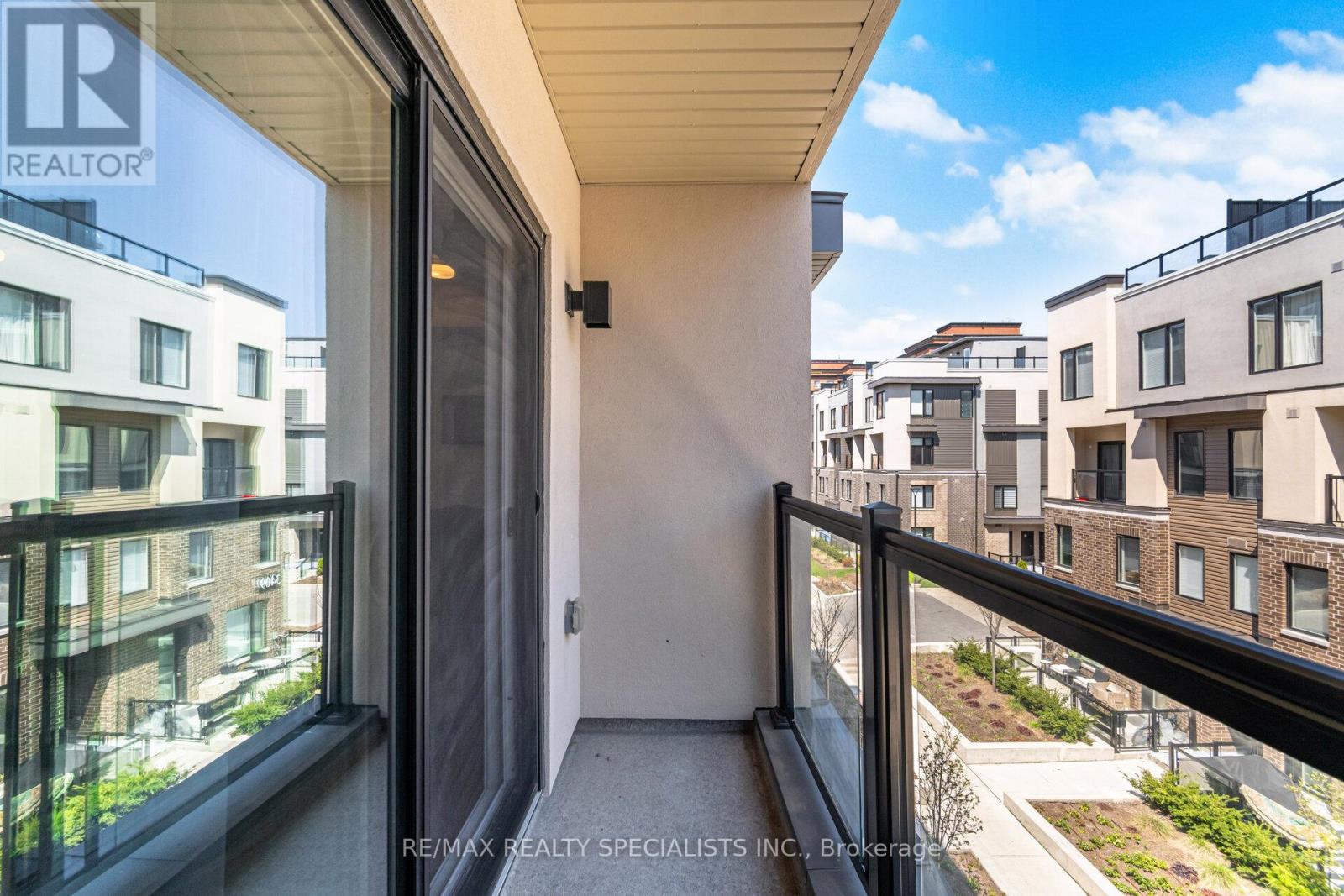 #21 3405 RIDGEWAY DRIVE - 15