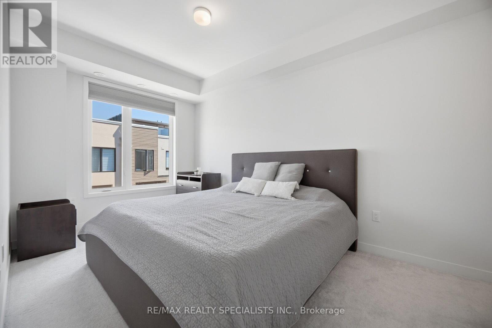 #21 3405 RIDGEWAY DRIVE - 21