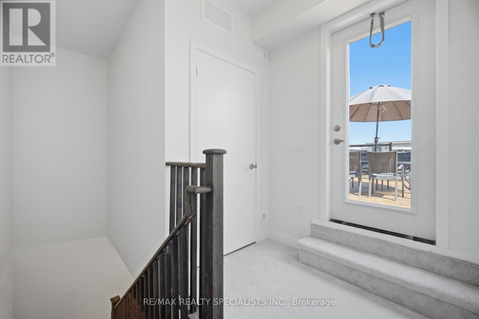 #21 3405 RIDGEWAY DRIVE - 28