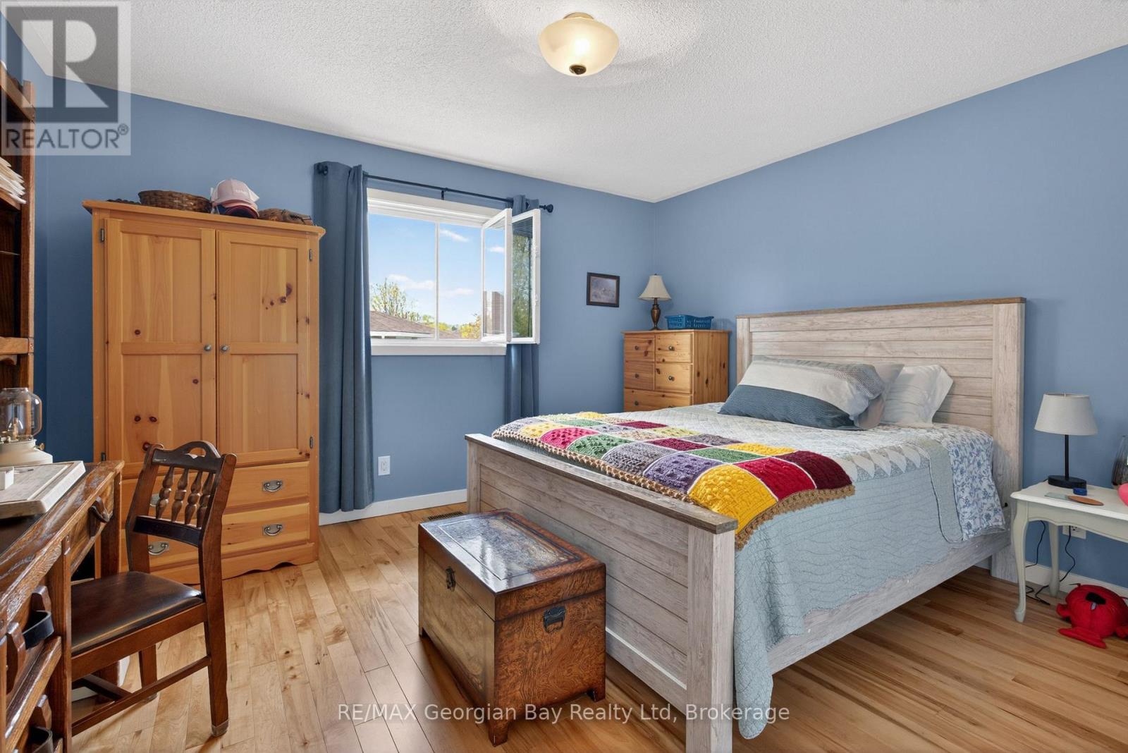 100 PEEL STREET - 24