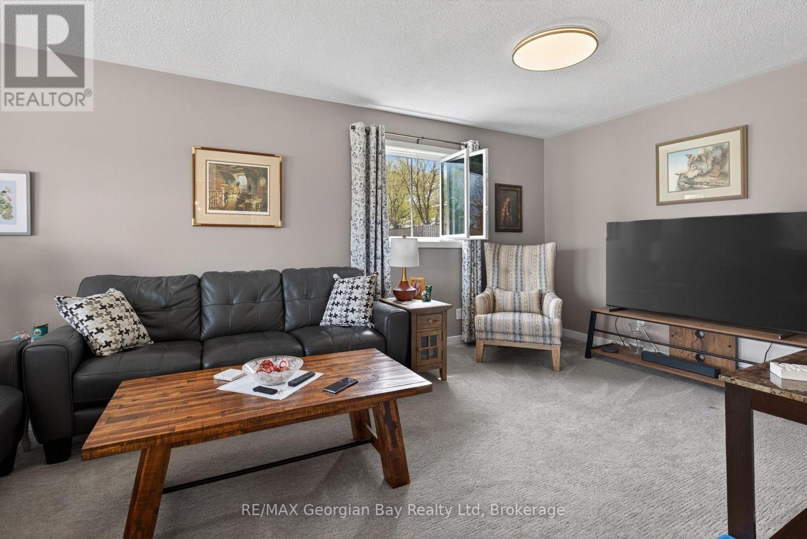 100 PEEL STREET - 6