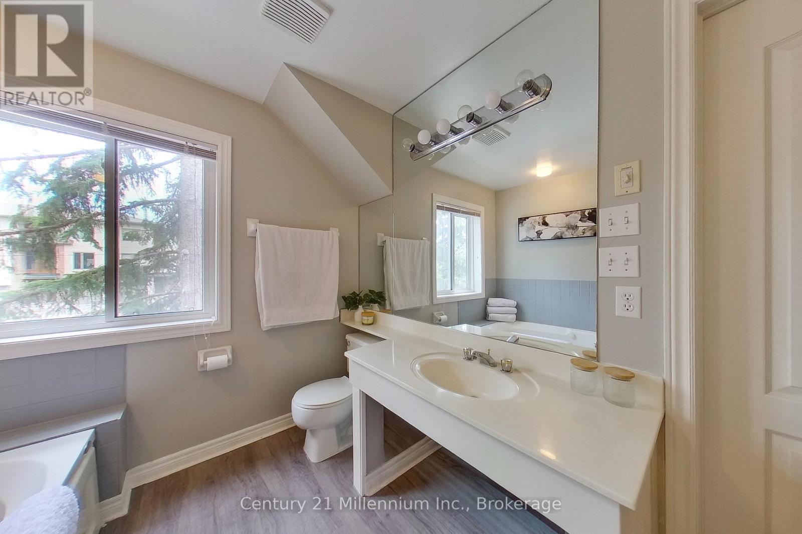 #825 34 DAWSON DRIVE - 12