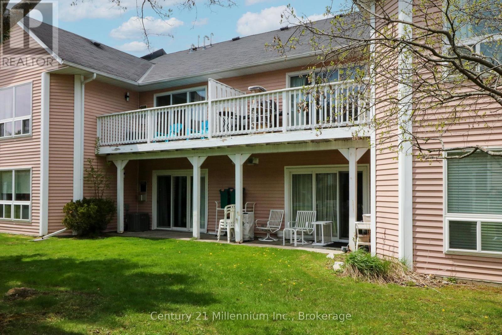 #825 34 DAWSON DRIVE - 3