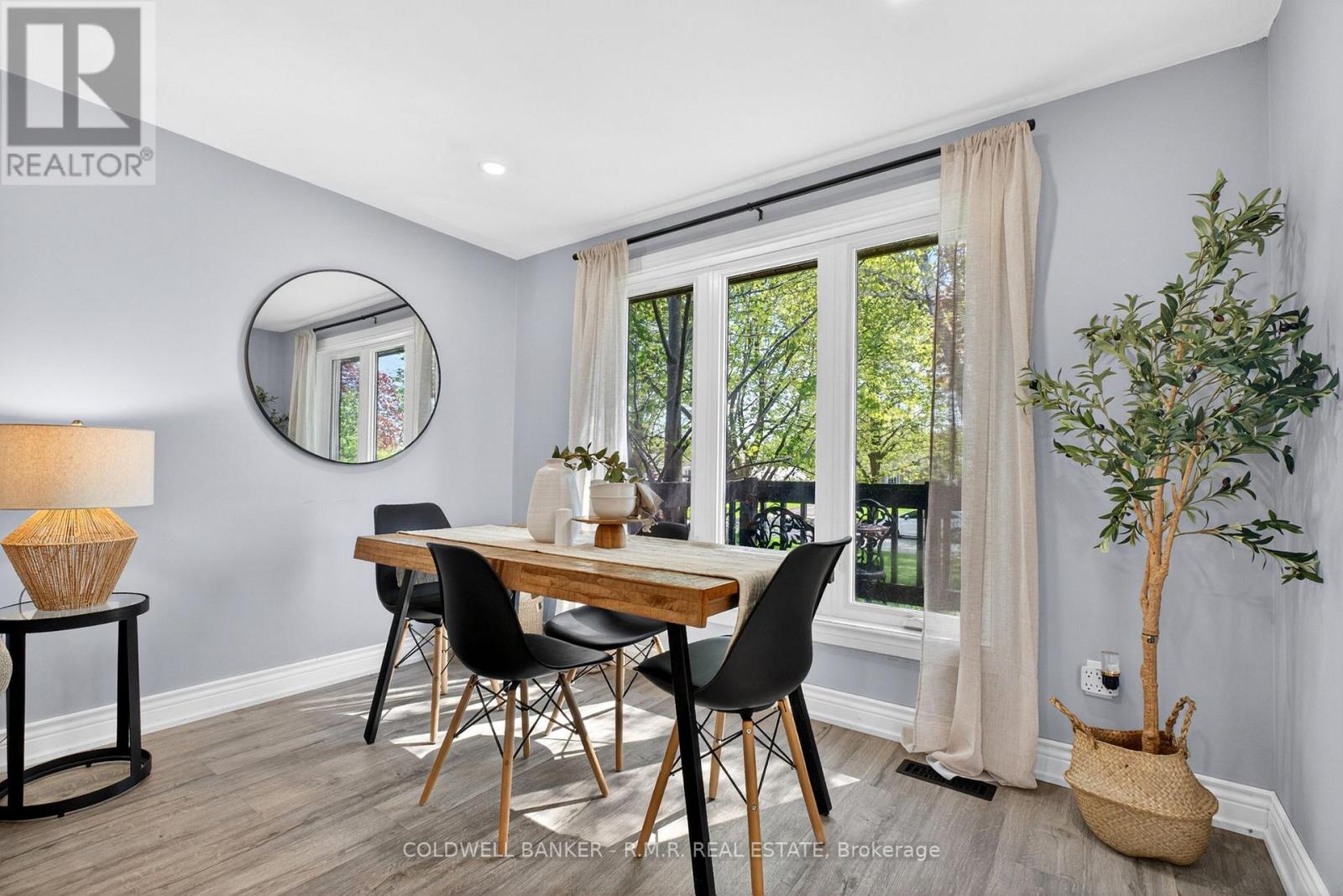 729 DOWNVIEW CRESCENT - 14