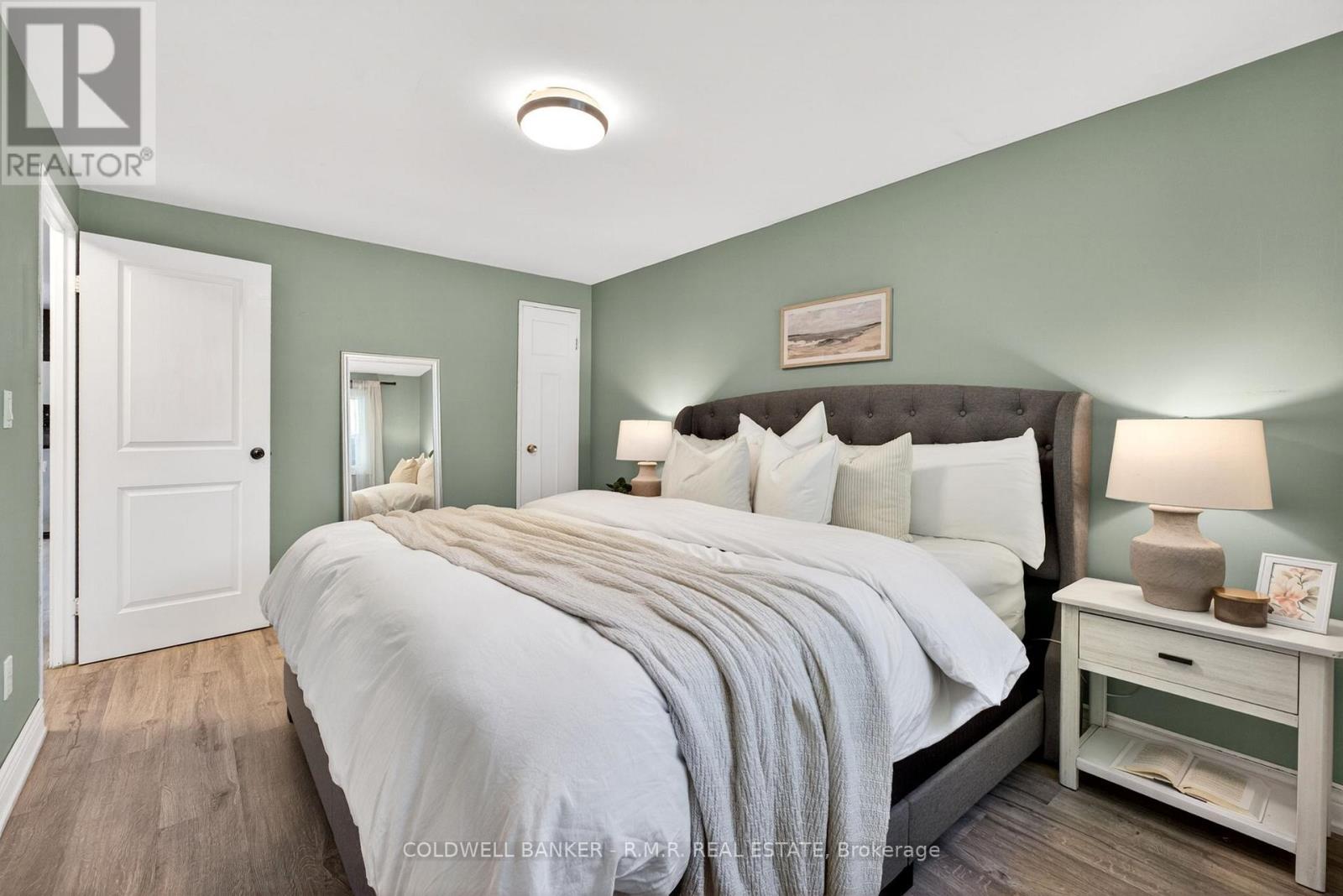 729 DOWNVIEW CRESCENT - 24