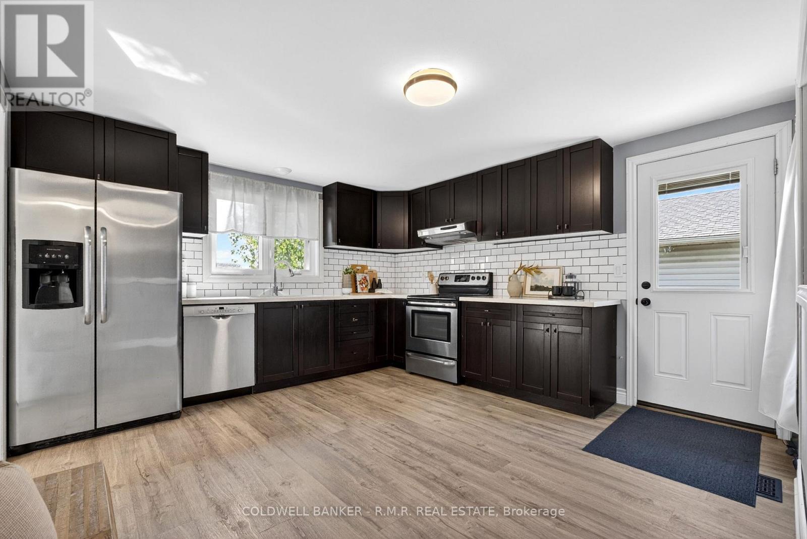 729 DOWNVIEW CRESCENT - 25