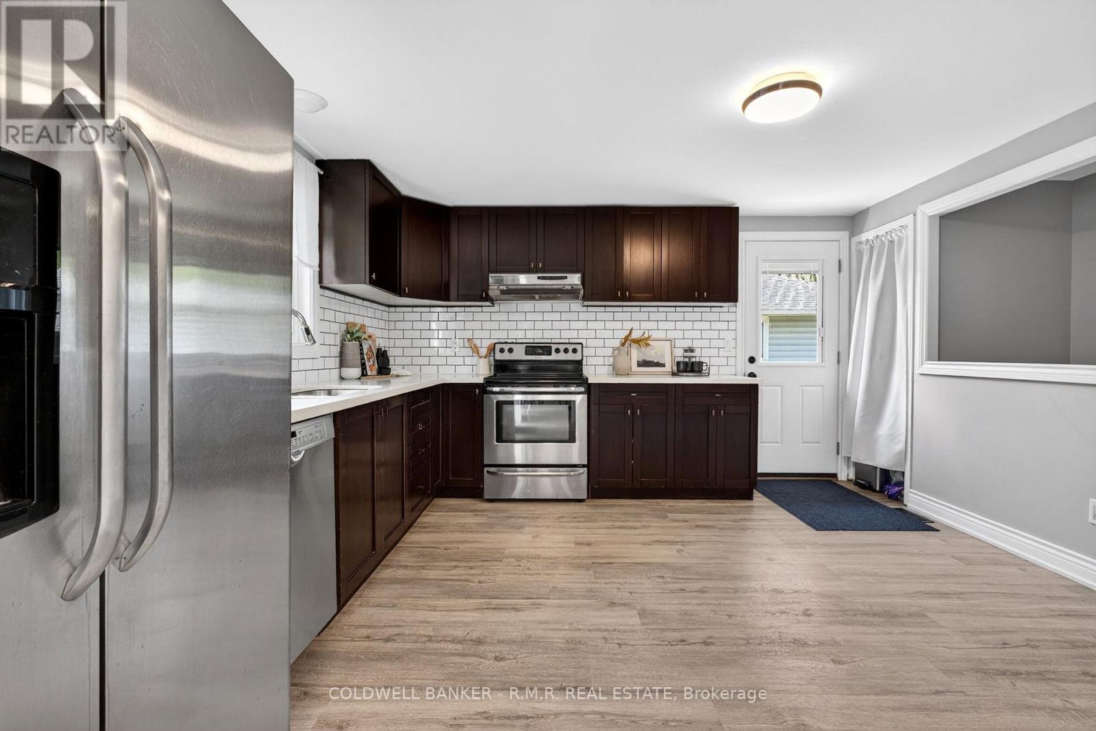 729 DOWNVIEW CRESCENT - 27