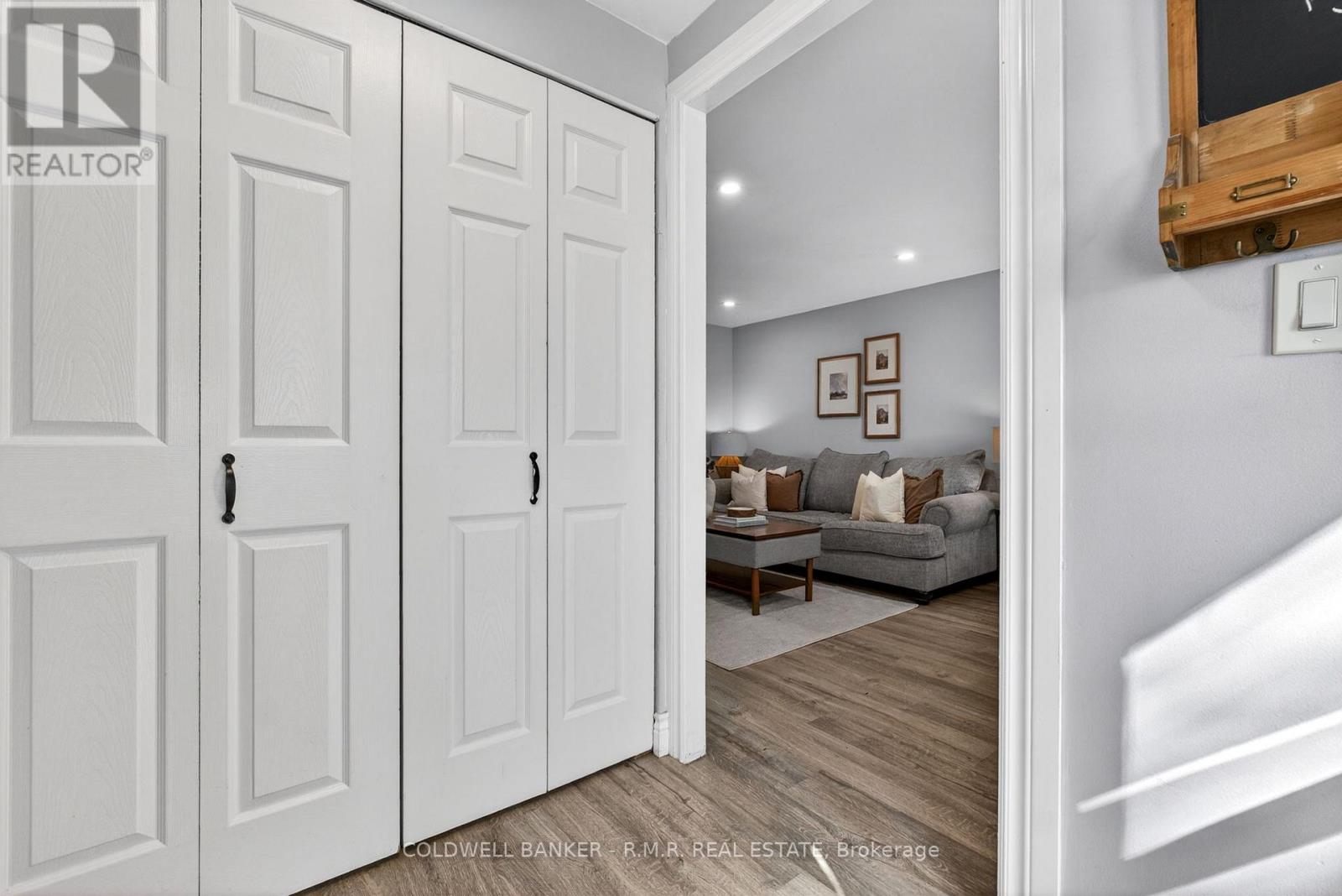 729 DOWNVIEW CRESCENT - 29