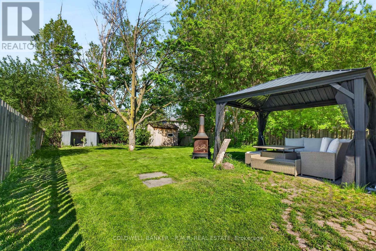 729 DOWNVIEW CRESCENT - 40