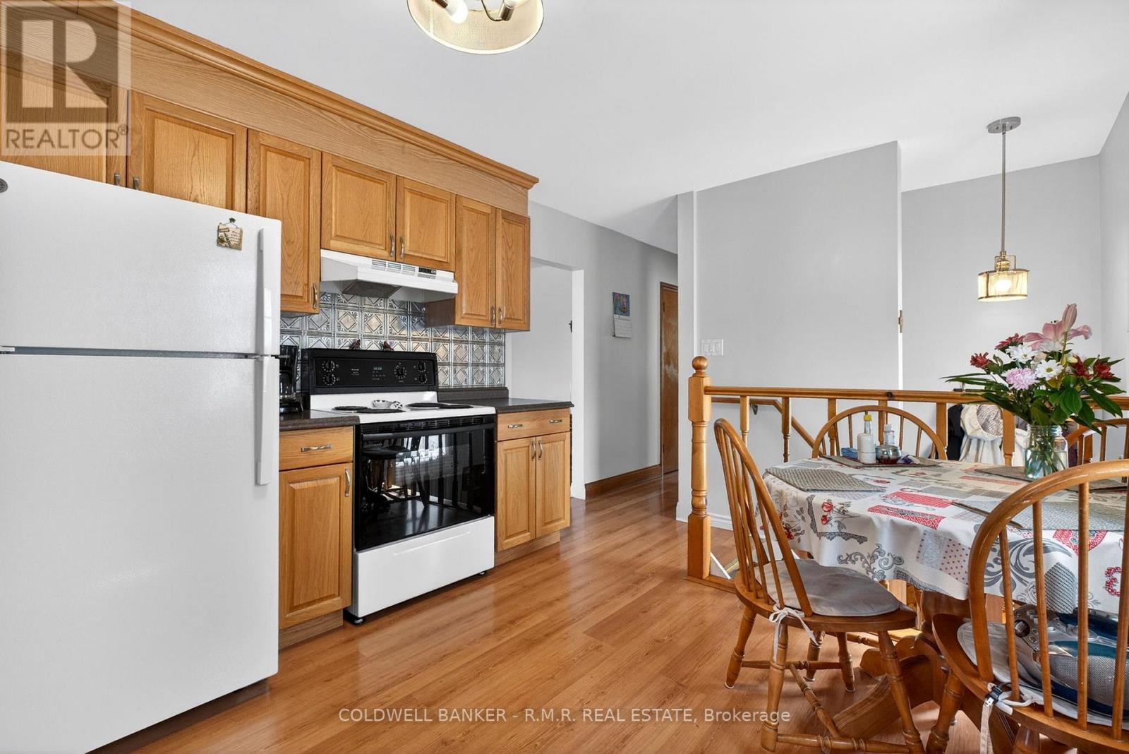 275 OSHAWA BOULEVARD N - 17