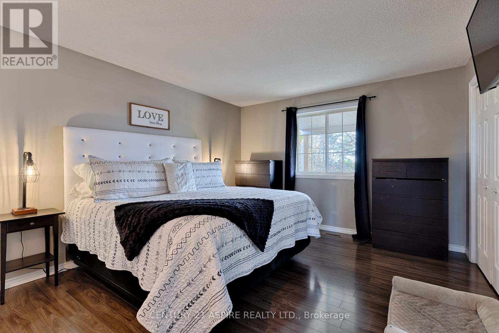75 PEMBROKE STREET - 24