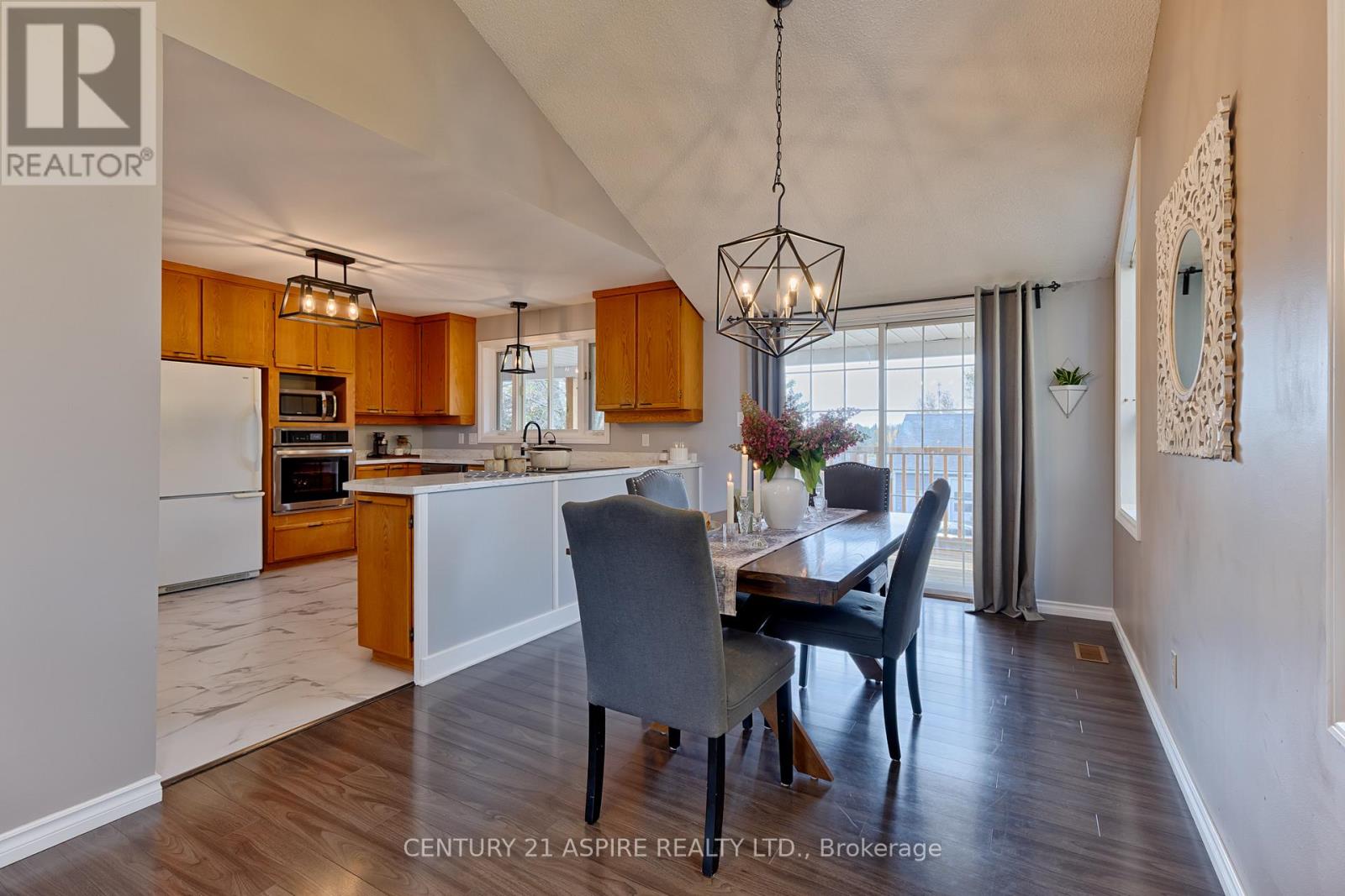 75 PEMBROKE STREET - 11