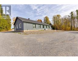 75 Pembroke Street, Whitewater Region, ON K0J1K0 Photo 37